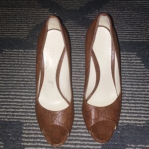 Gucci woman's heels 38